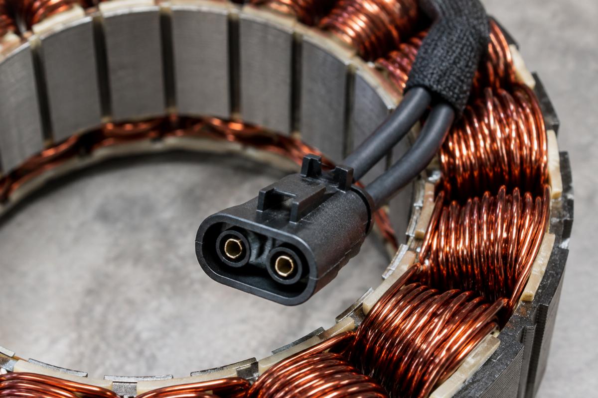 Close-up of 2 pin female plug on unmolded alternator stator for big twin